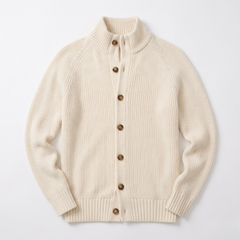 Stickad kofta - Elegant med brun svarta knappar